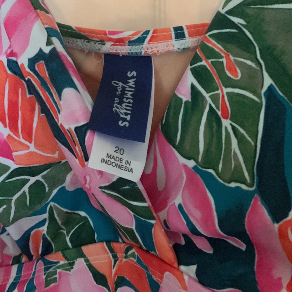 Swimsuits For All Tropical Floral Tie-Shoulder One-Piece in Pink, Green, Orange - Picture 4 of 4